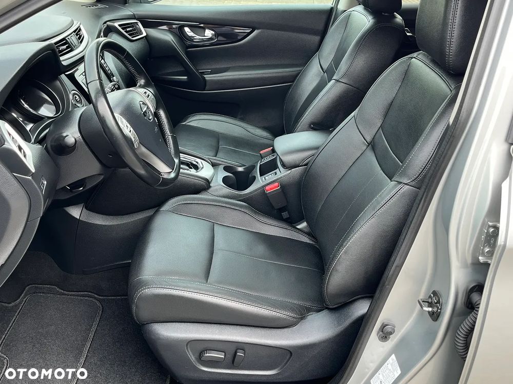 Nissan Qashqai 1.6 dCi Xtronic TEKNA+ - 15