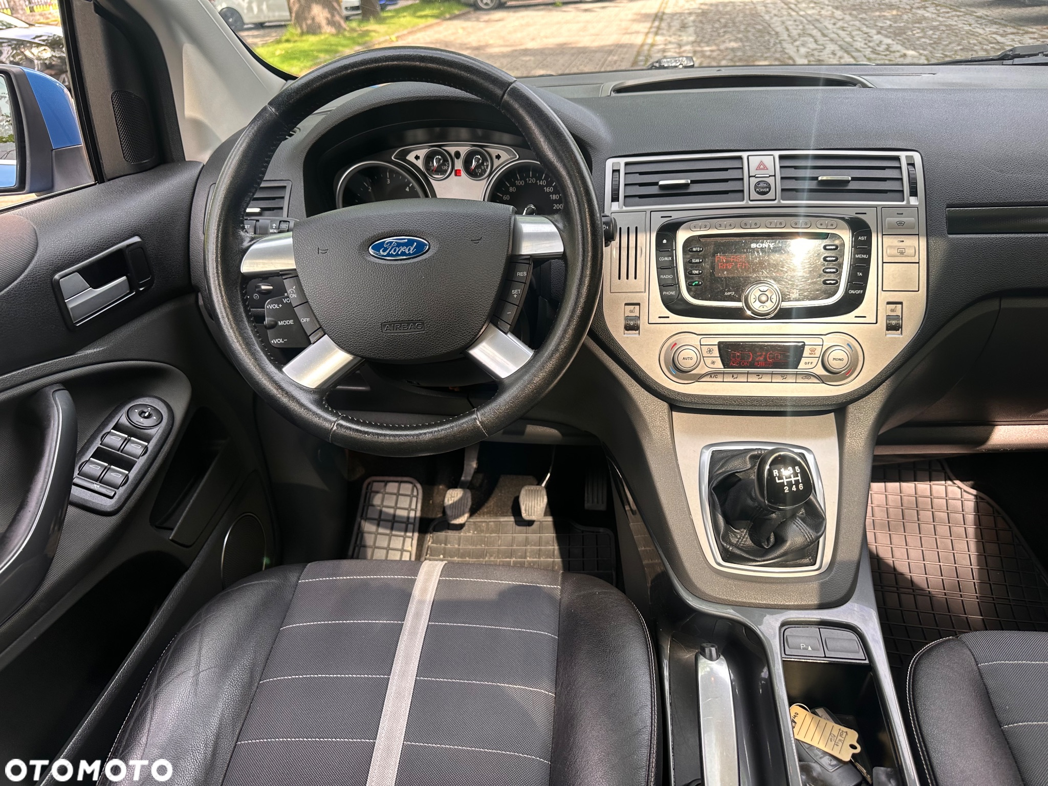Ford Kuga 2.0 TDCi 4x4 Titanium - 15