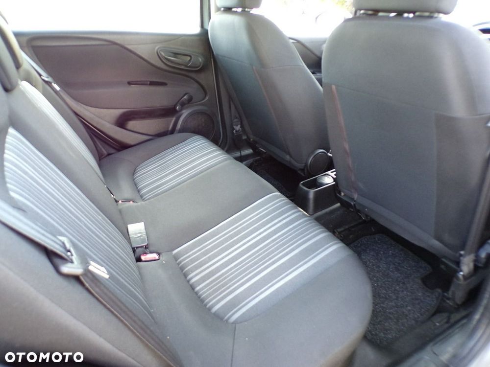 Fiat Punto Evo 1.2 8V Active - 23