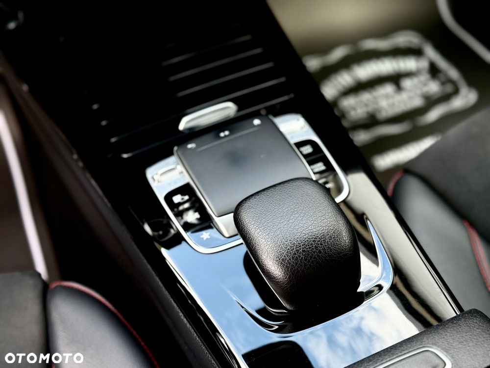 Mercedes-Benz CLA 180 d 7G-DCT AMG Line - 33