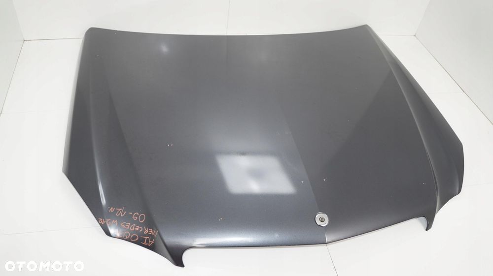 MASKA POKRYWA SILNIKA MERCEDES W212 09-12R - 2