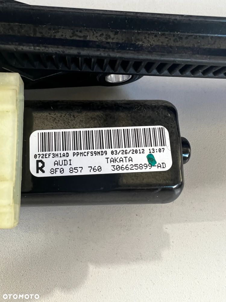 AUDI A5 RS5 CABRIO SILNICZEK PASA PRAWY LEWY 8F0857760 8F0857759 * - 2