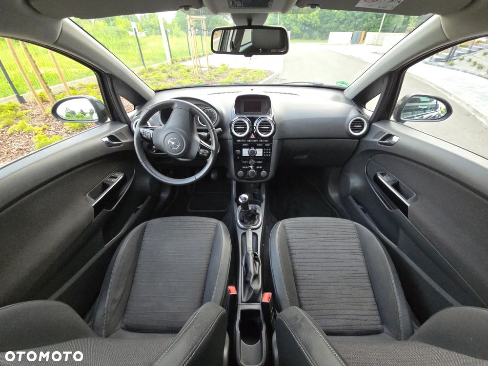 Opel Corsa 1.4 16V Energy - 5