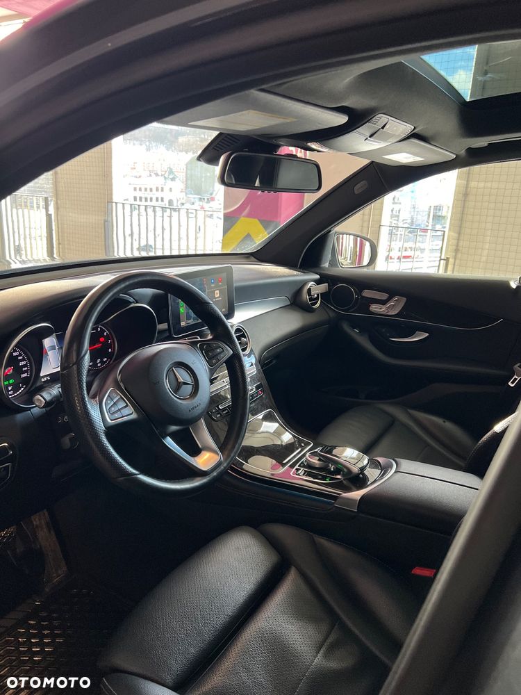 Mercedes-Benz GLC 300 4Matic 9G-TRONIC - 15