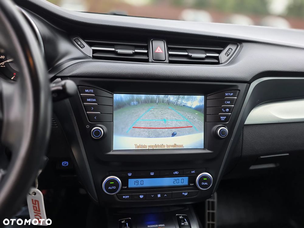 Toyota Avensis Touring Sports 1.8 Multidrive S Business Edition - 21