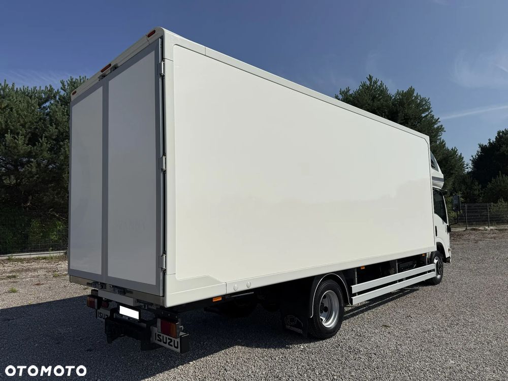 Isuzu P7,5 - 4