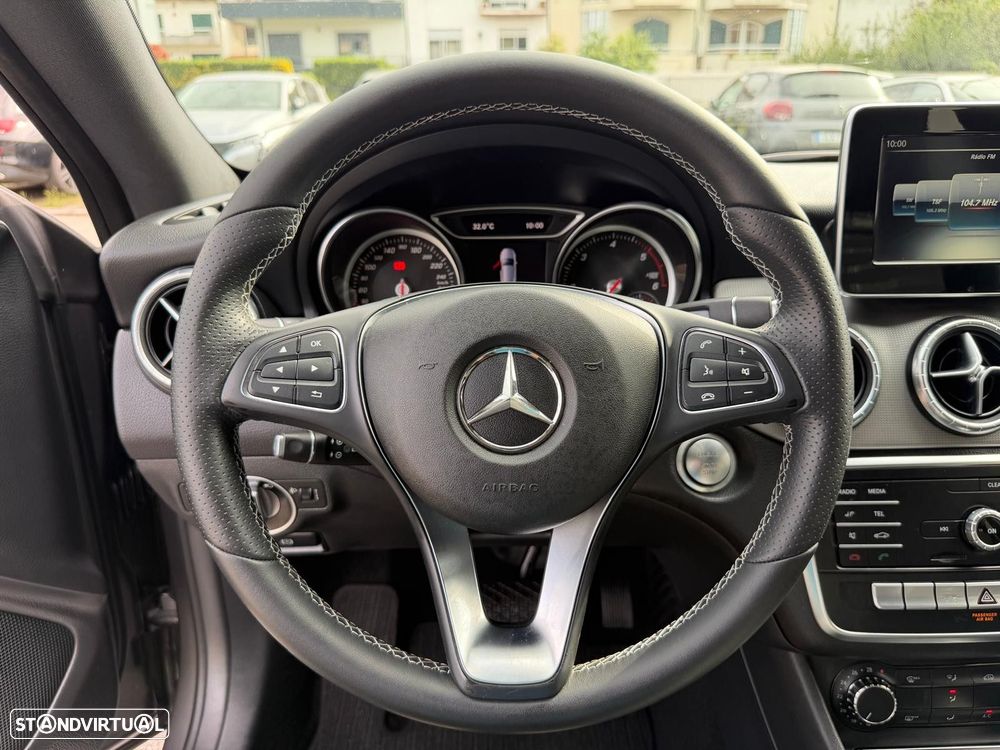 Mercedes-Benz CLA 180 d Shooting Brake Urban Aut. - 21