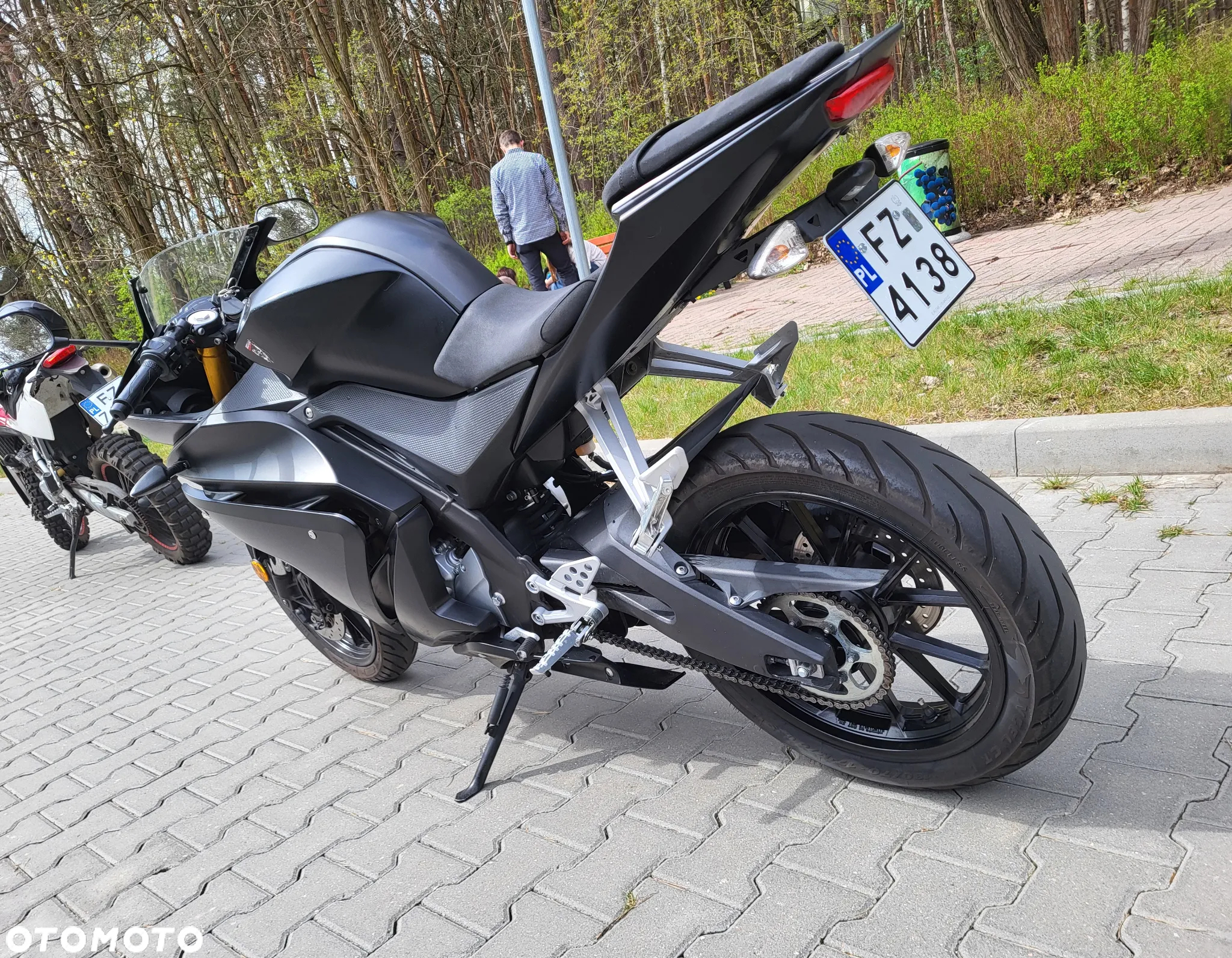 Yamaha R125 - 7