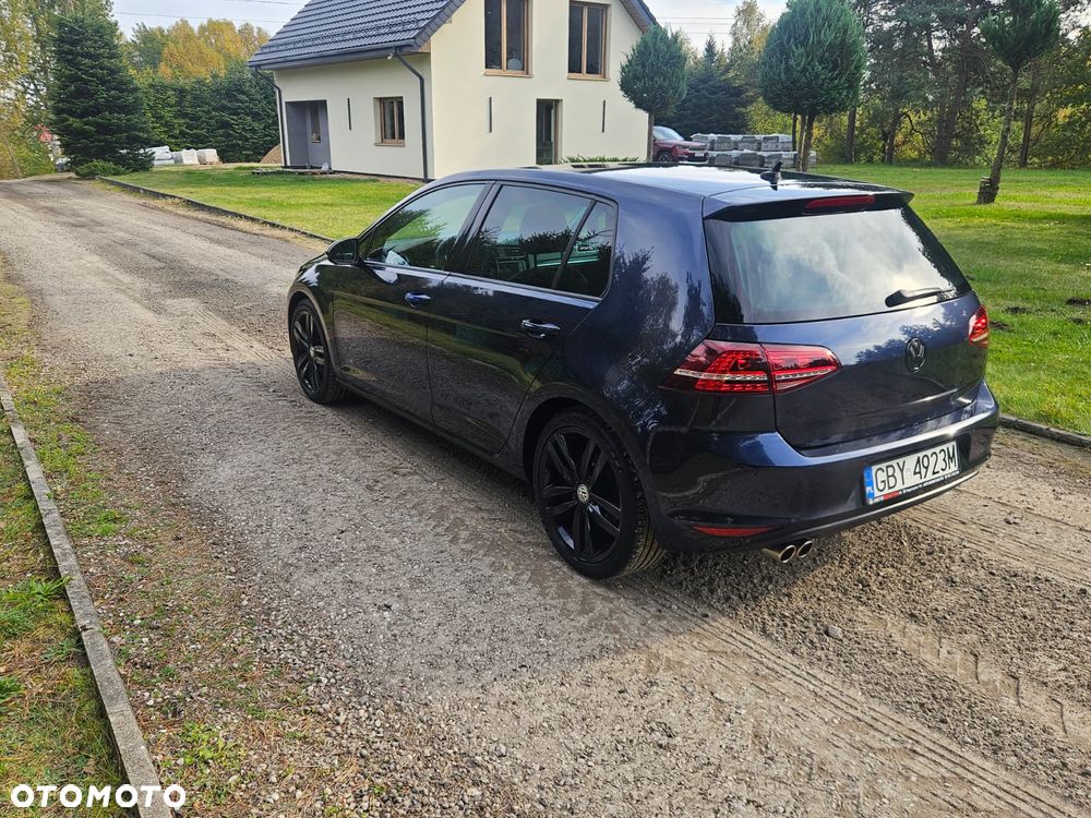 Volkswagen Golf - 9