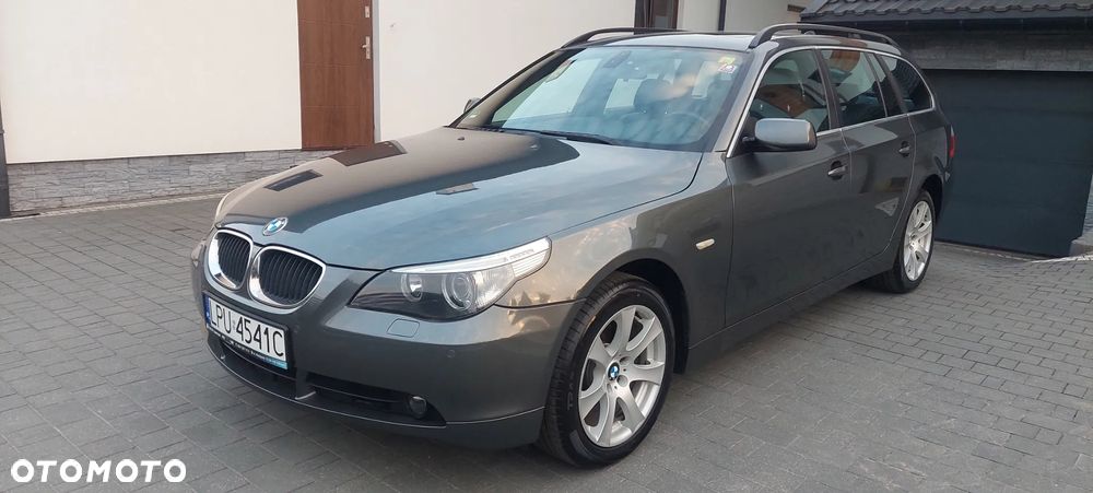 BMW Seria 5 525i - 1
