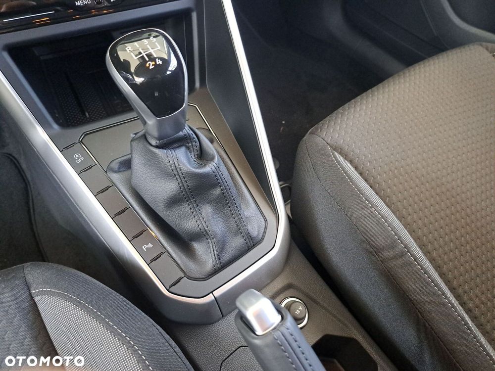 Volkswagen Polo - 16
