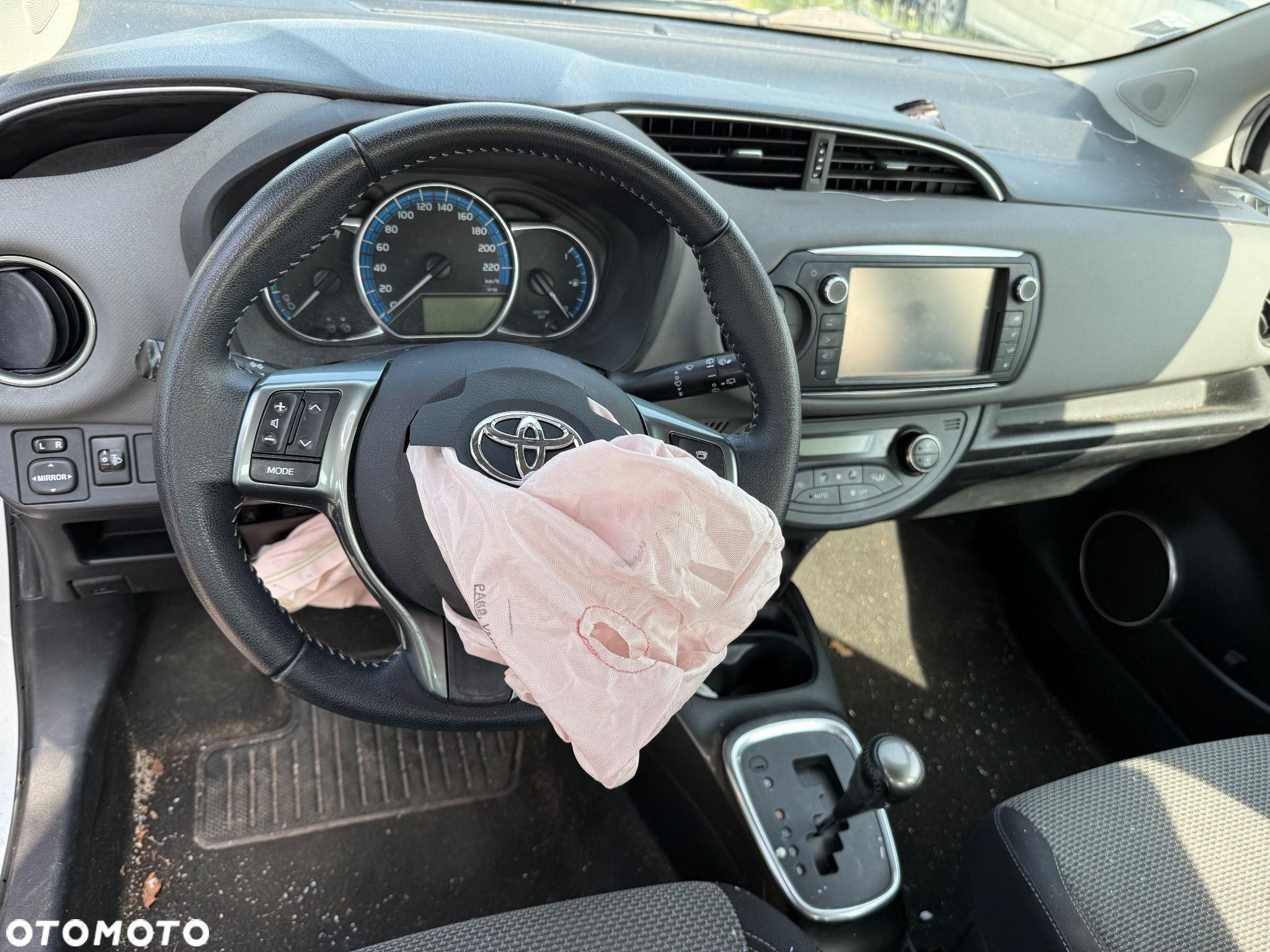 Toyota Yaris Hybrid 1.5 VVT-i Comfort - 15
