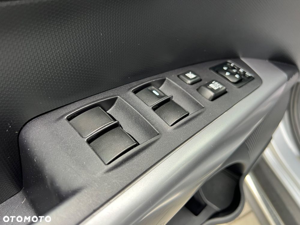 Mitsubishi Outlander 2.0 2WD Invite - 12