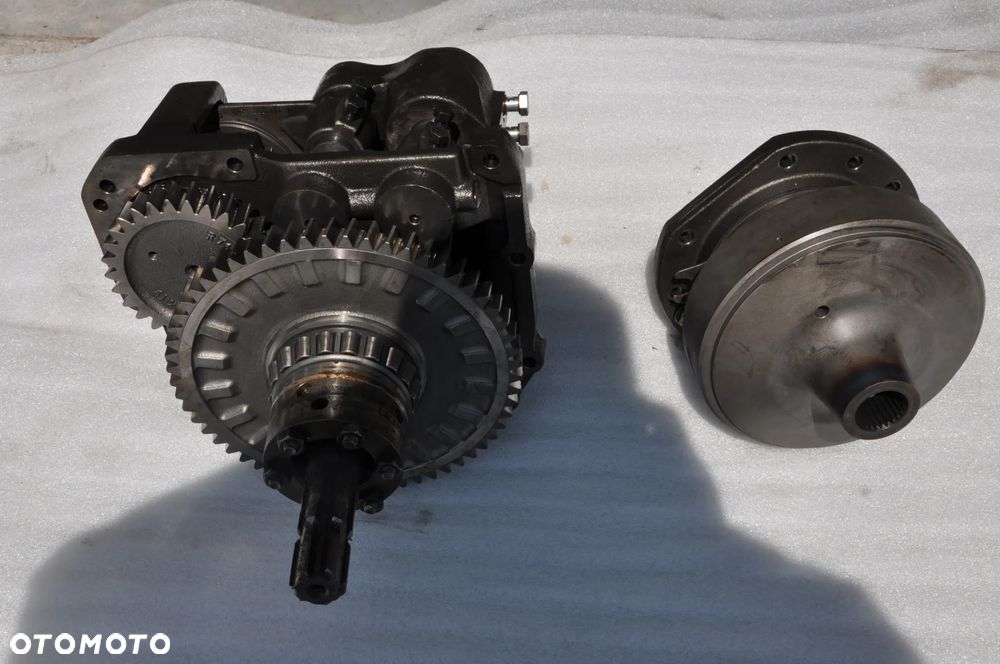 TRYB ZĘBATKA WOM MASSEY FERGUSON 7480 6480 6485 - 1