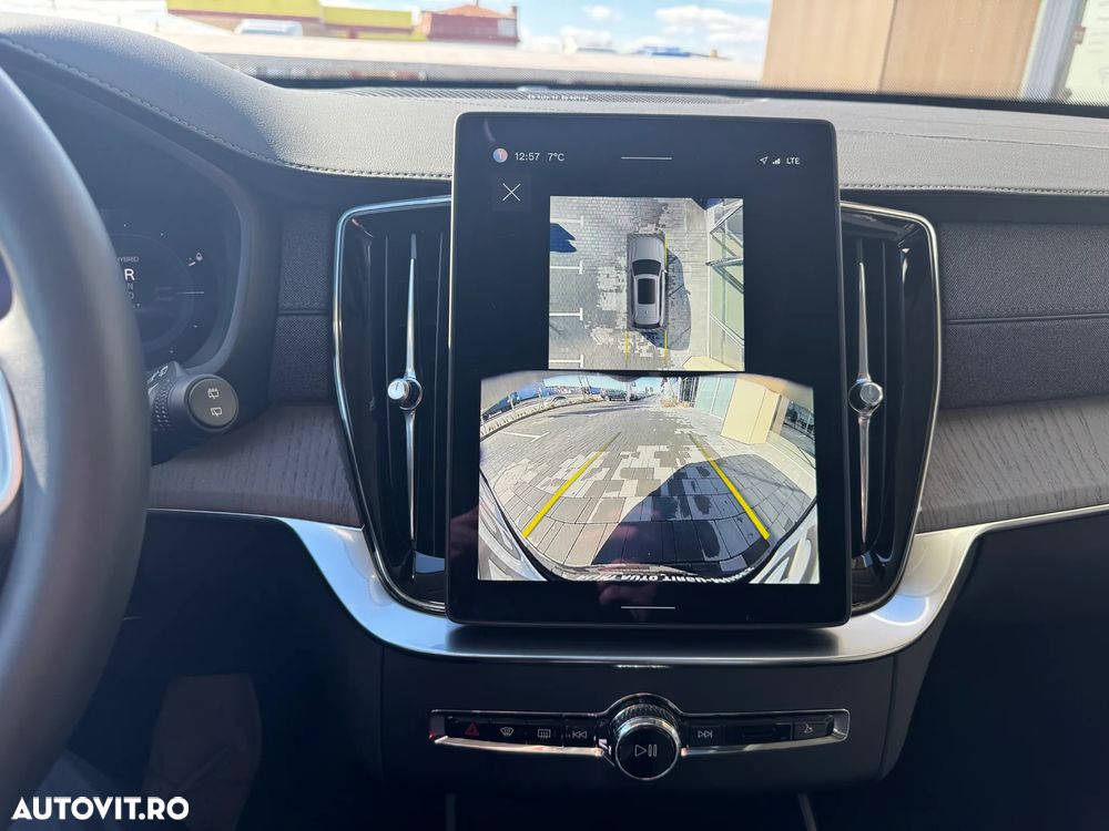 Volvo XC 90 T8 AWD PHEV Plus Dark - 17