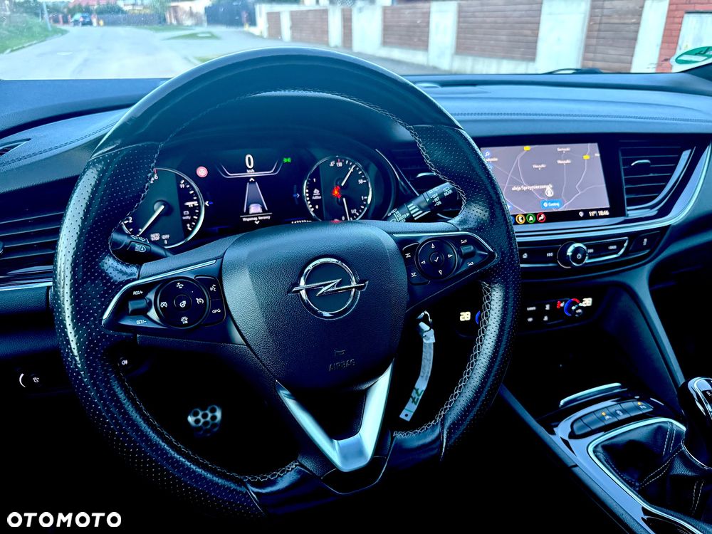 Opel Insignia - 19