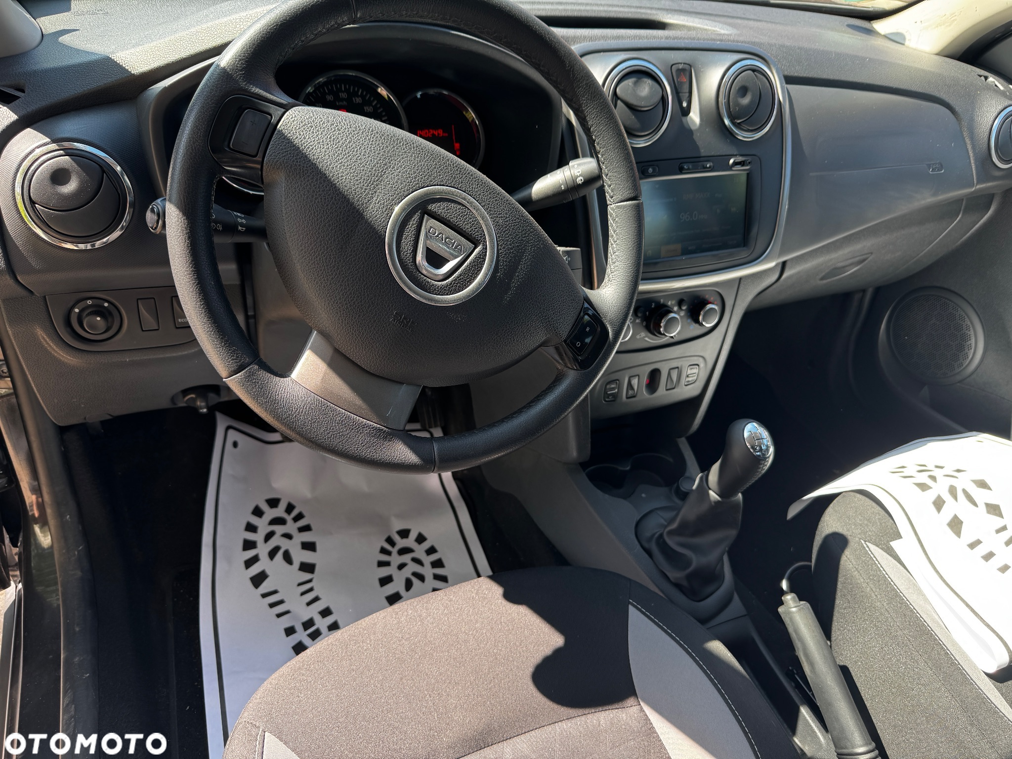Dacia Sandero 0.9 TCe Laureate S&S - 14