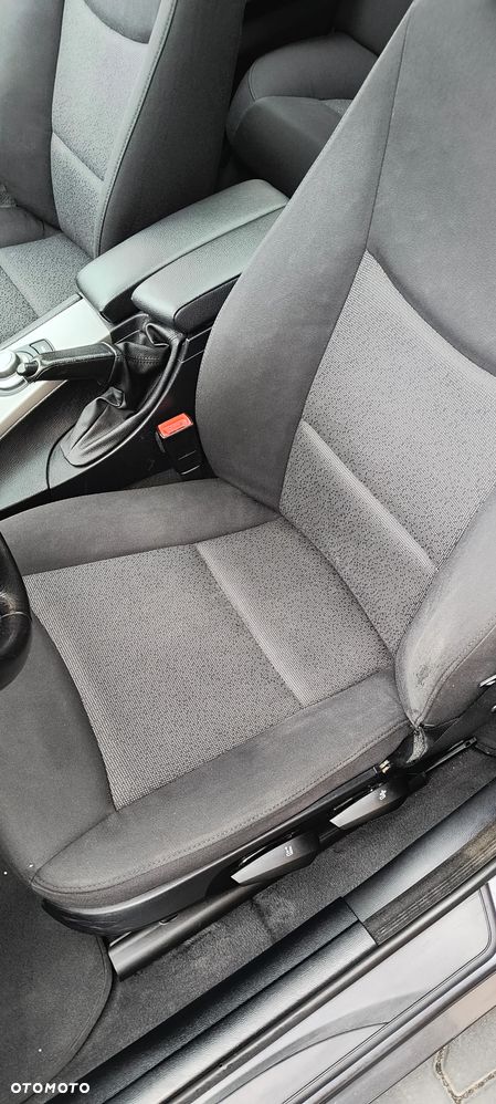 BMW Seria 3 318d DPF - 8