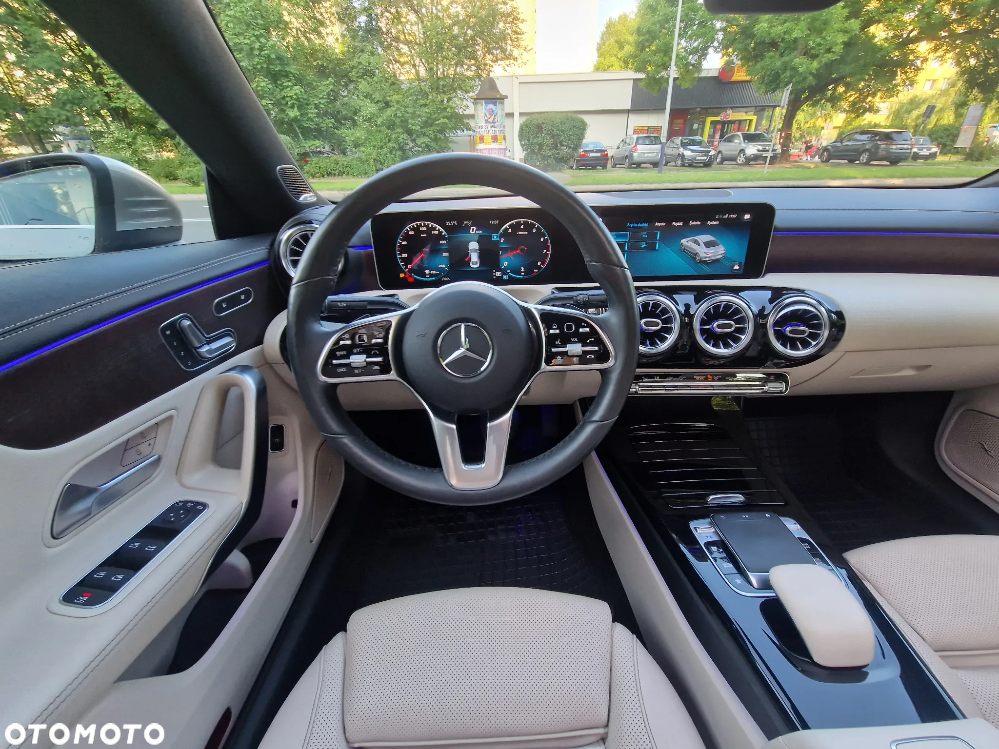 Mercedes-Benz CLA 220 4-Matic 7G-DCT - 23