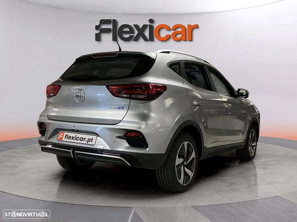 MG ZS - 6