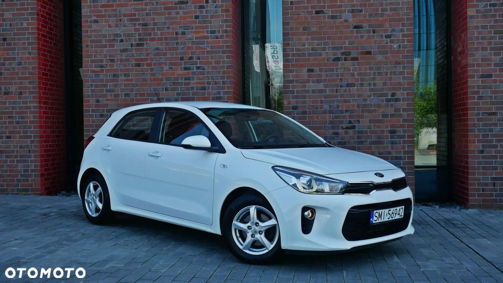 Kia Rio 1.2 Business Line Plus - 1