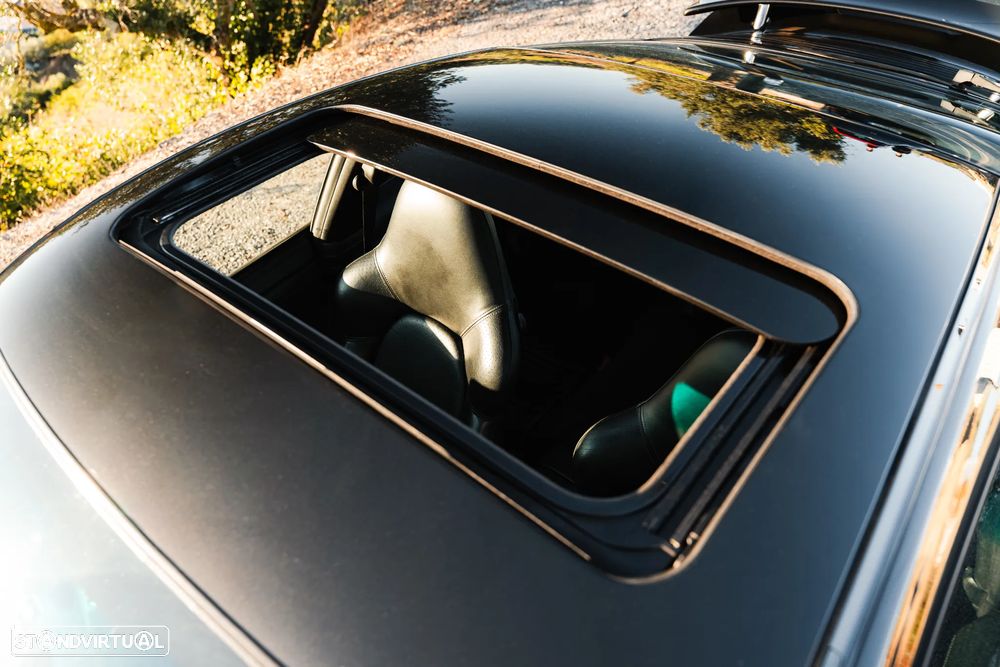 Porsche 911 (996) Turbo - 37
