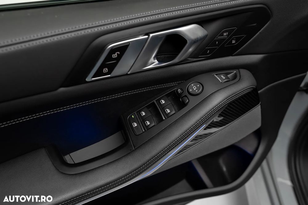 BMW X5 M M60i xDrive - 40