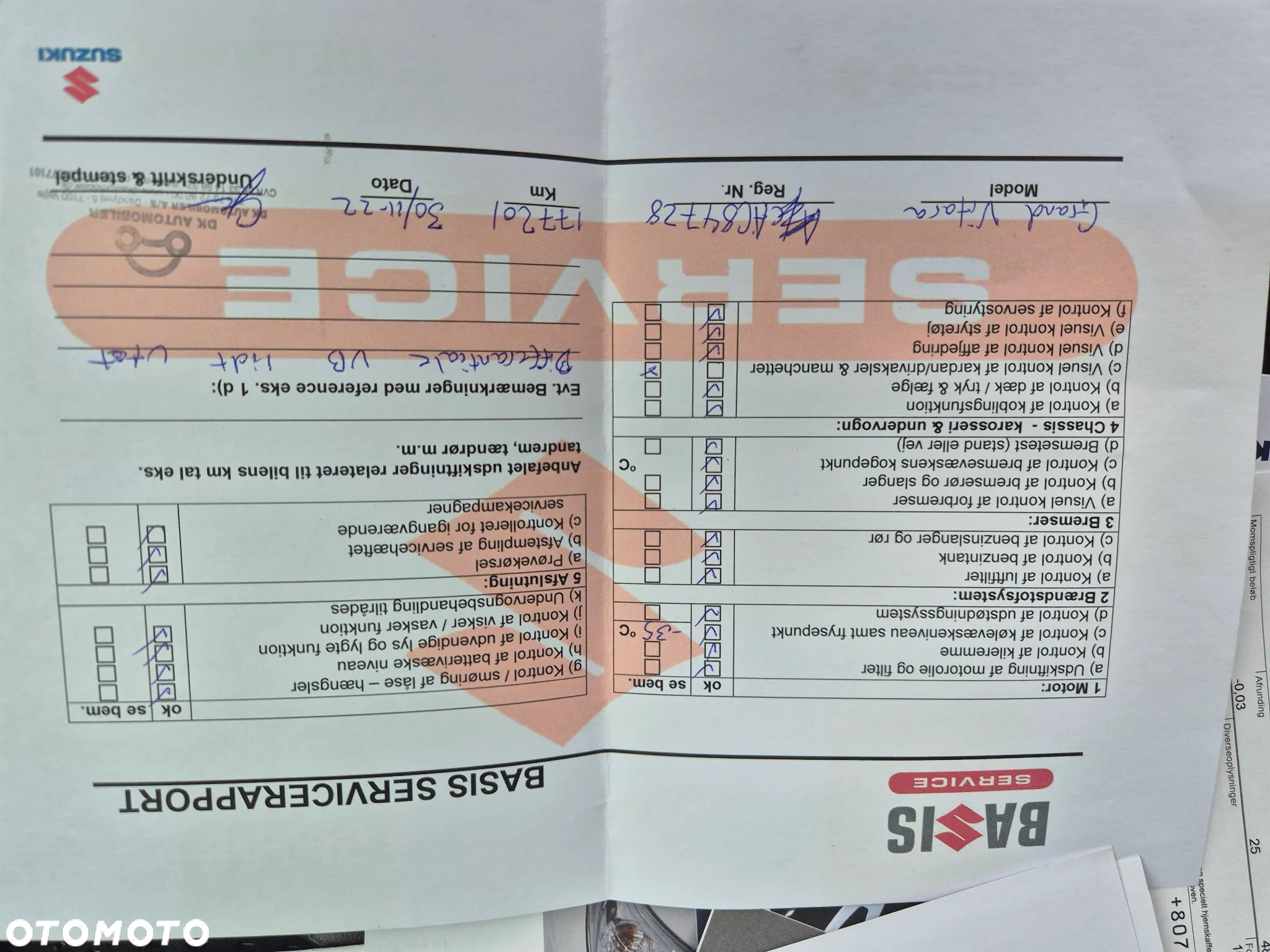 Suzuki Grand Vitara 2.4 De Luxe - 16