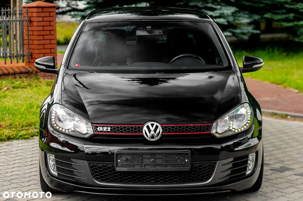 Volkswagen Golf 2.0 GTI DSG adidas - 7