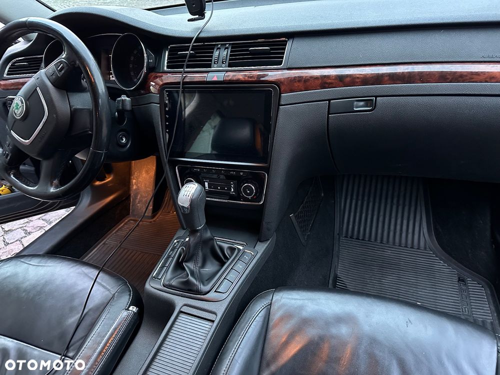 Skoda Superb 2.0 TDI 4x4 Platinum - 7