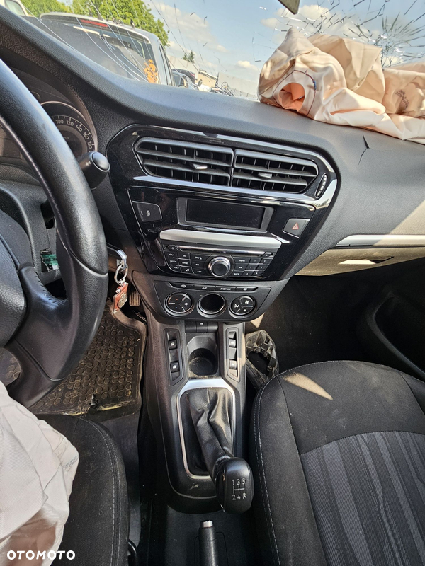 Peugeot 301 radio Fabryczne CD