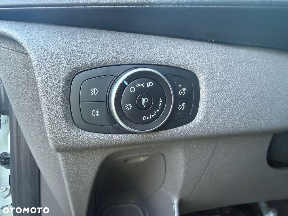 Ford Transit Custom 310 L2H1 Limited - 13