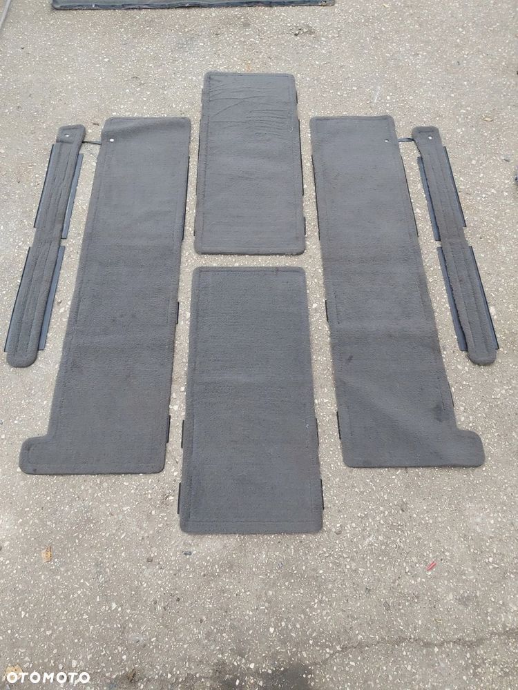 TOYOTA SIENNA dywaniki dywanik wykładzina - 1