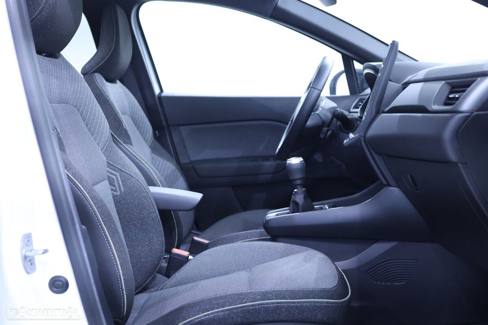 Renault Captur - 16