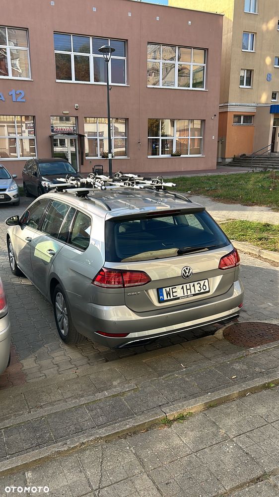 Volkswagen Golf - 3