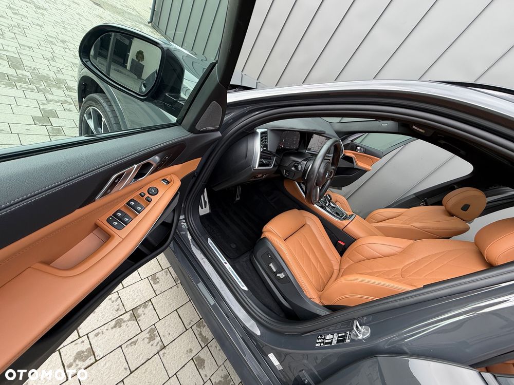 BMW X5 xDrive40i - 27