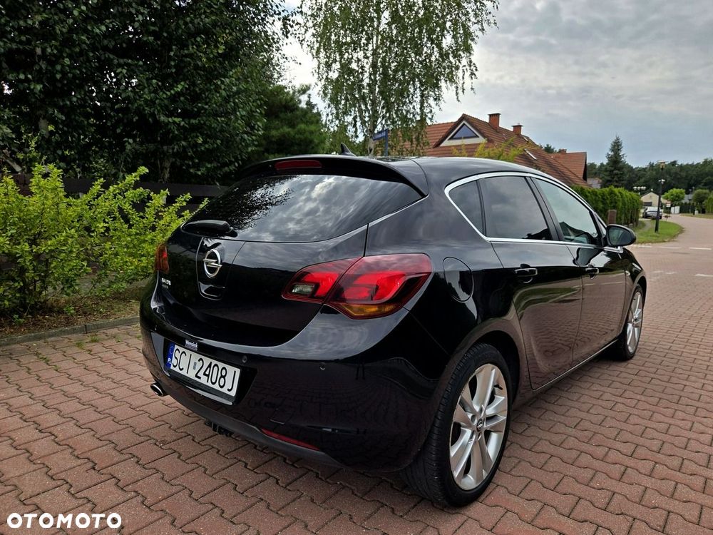 Opel Astra 1.4 T Cosmo EU6 - 3