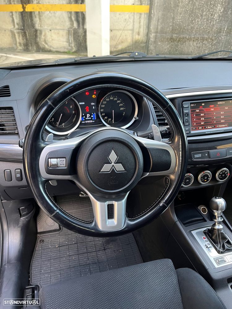 Mitsubishi Lancer - 8