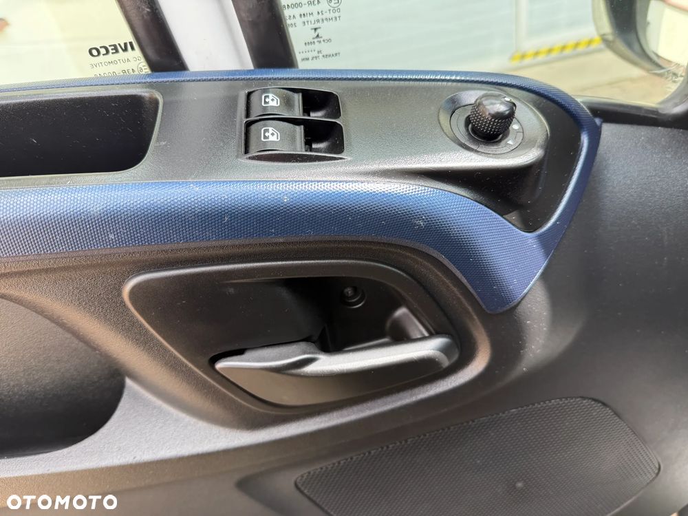 Iveco Daily L3H2 HI-MATIC - 24