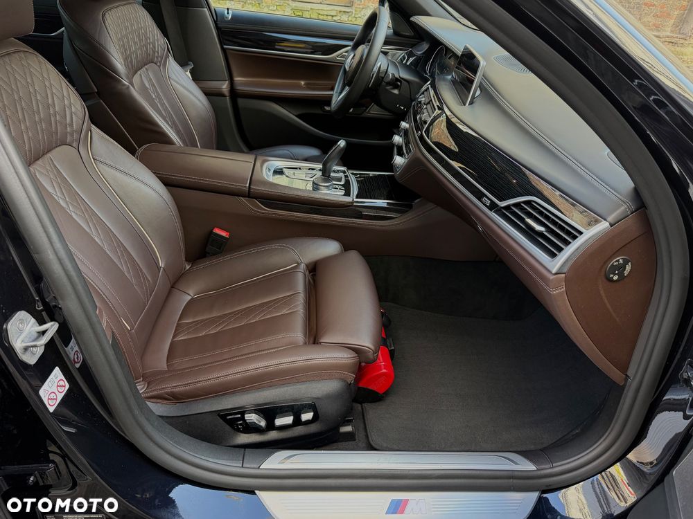 BMW Seria 7 750d xDrive sport - 9