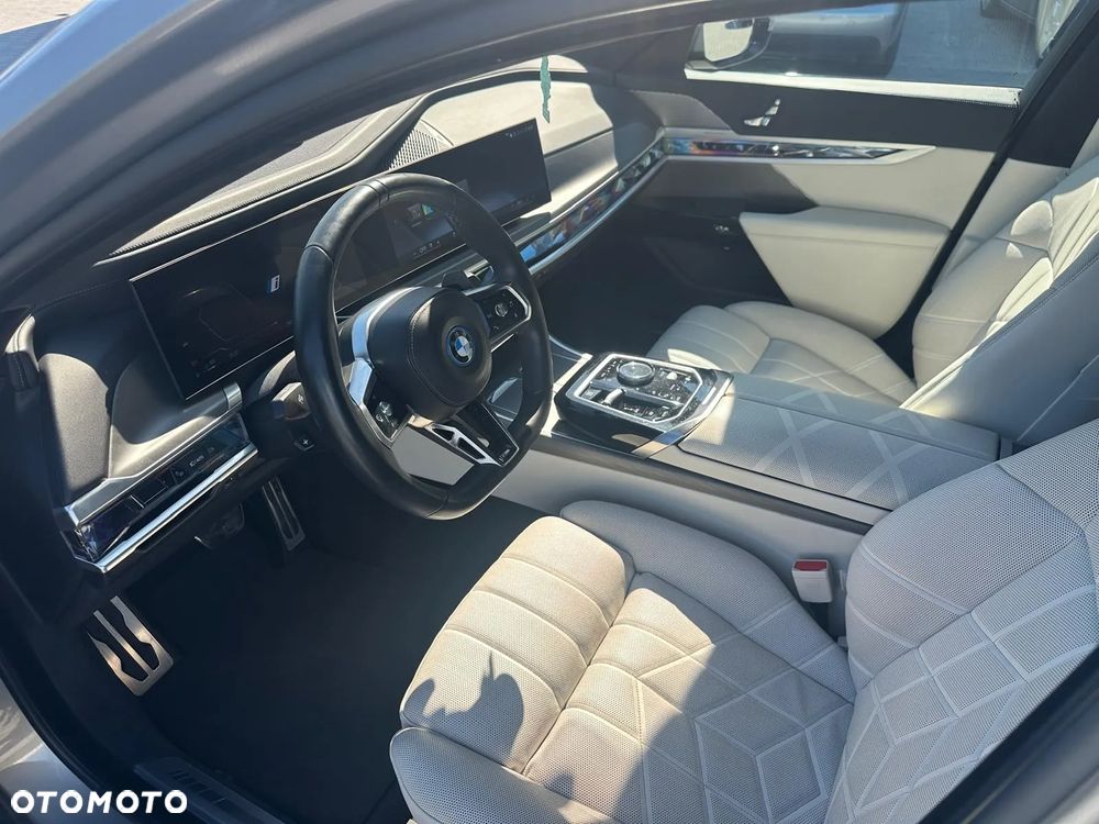 BMW Seria 7 - 6