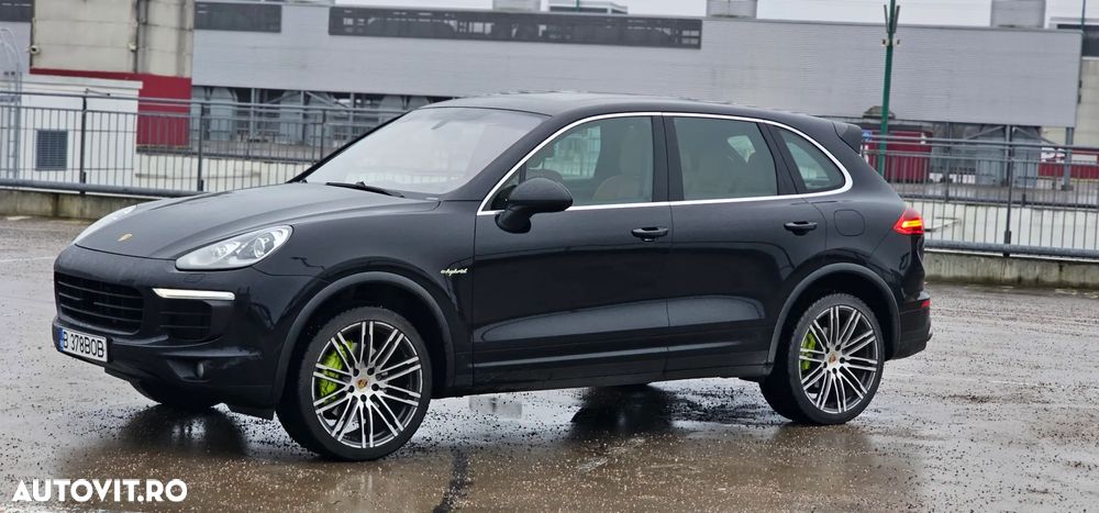 Porsche Cayenne S E-Hybrid Platinum Edition - 9