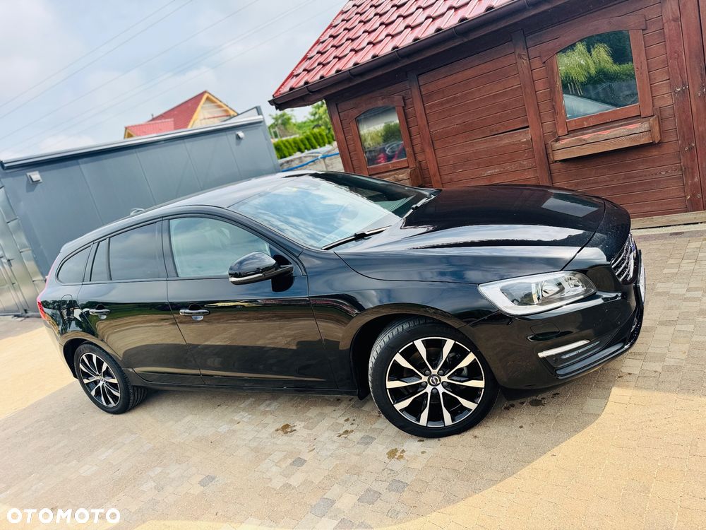 Volvo V60 D2 Drive-E R-Design Kinetic - 33