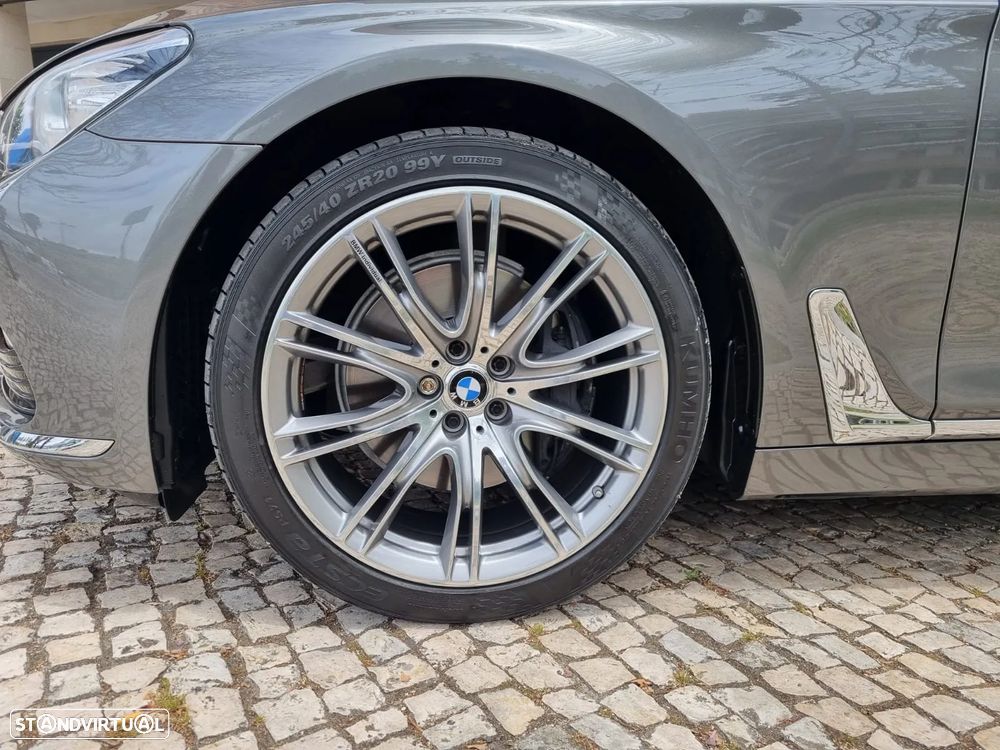 BMW 730 d Auto - 36