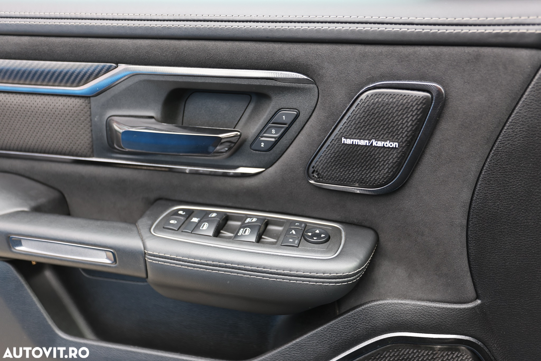 Dodge RAM - 24