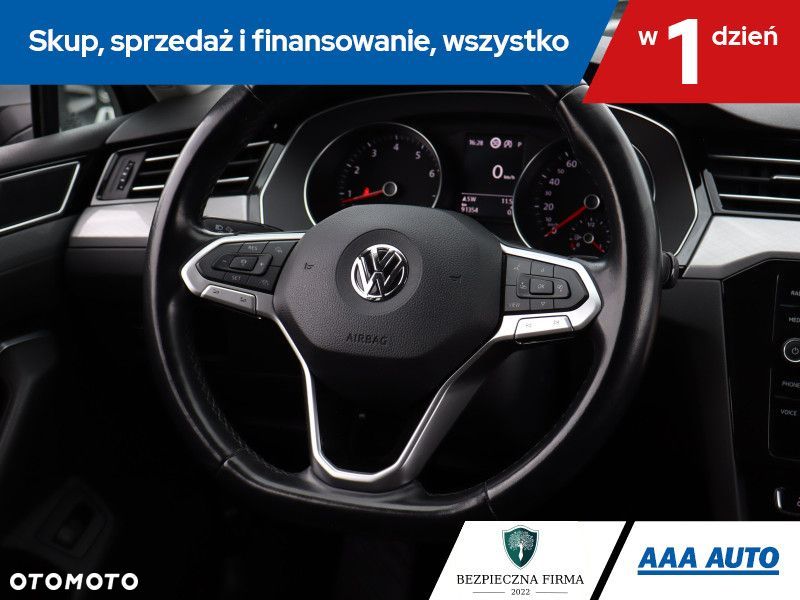 Volkswagen Passat Variant - 18