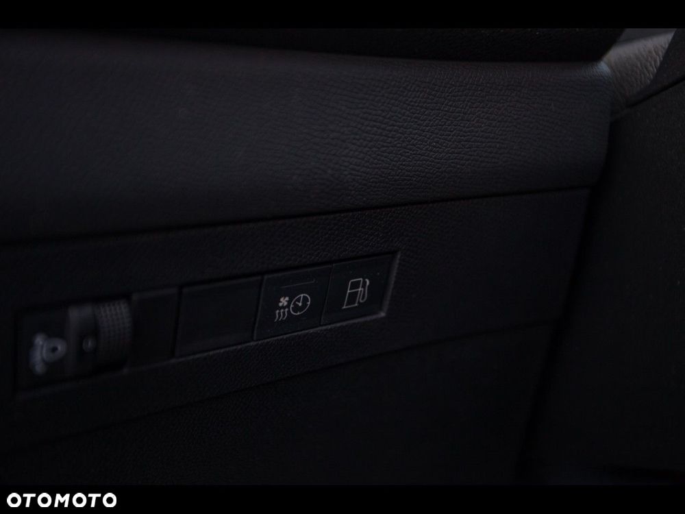 Opel Astra - 16
