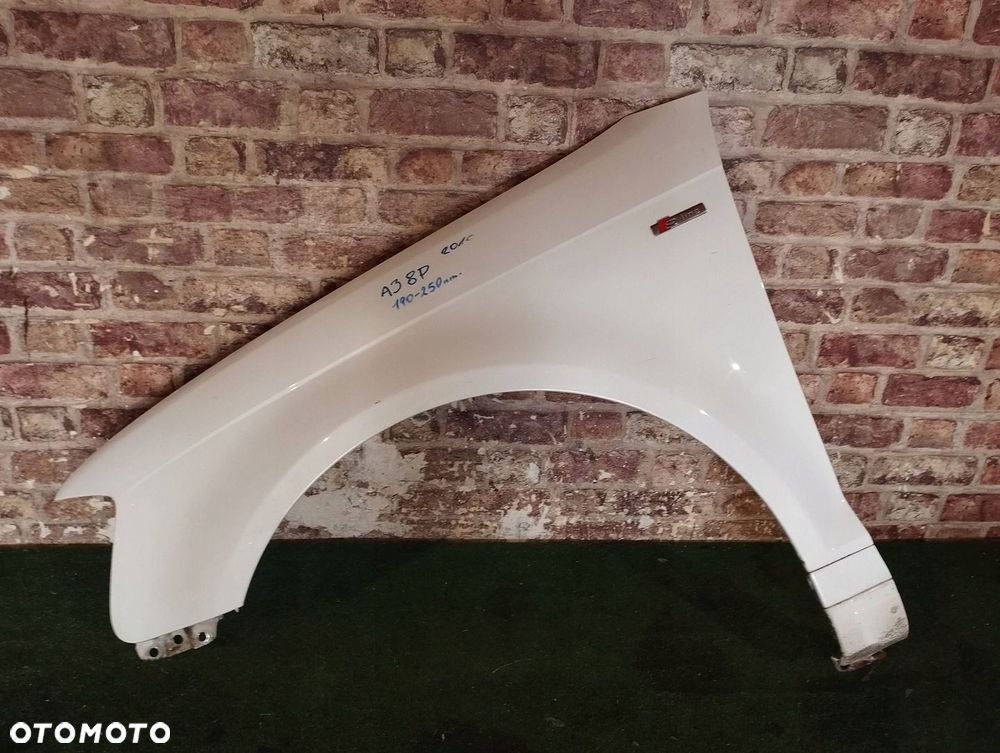 Audi A3 8P 08/12 DUŻY GRIL Przód strona lewa Błotnik przedni LEWY KOD LY9C - 2