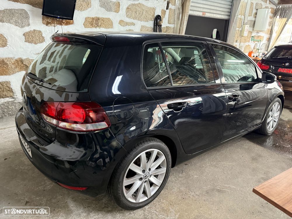 VW Golf 1.6 TDi Highline - 13