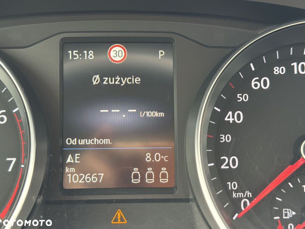 Volkswagen Passat - 16
